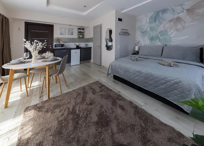 Hellowine Apartman III