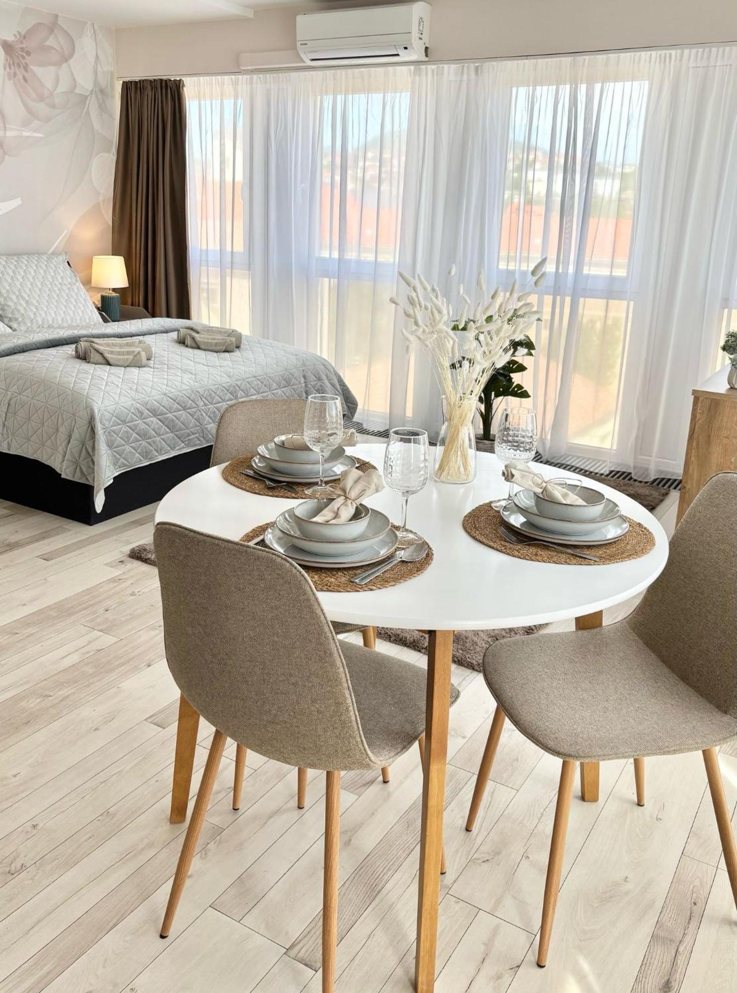 Apartment Hellowine Iii Eger