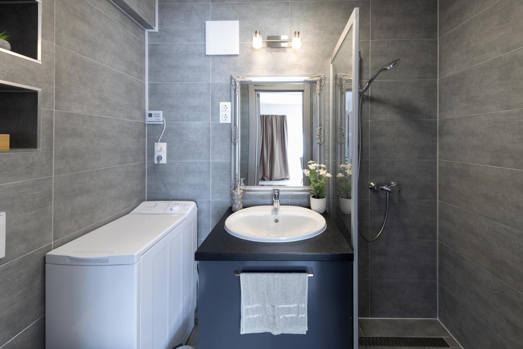 Hellowine Iii Apartment *